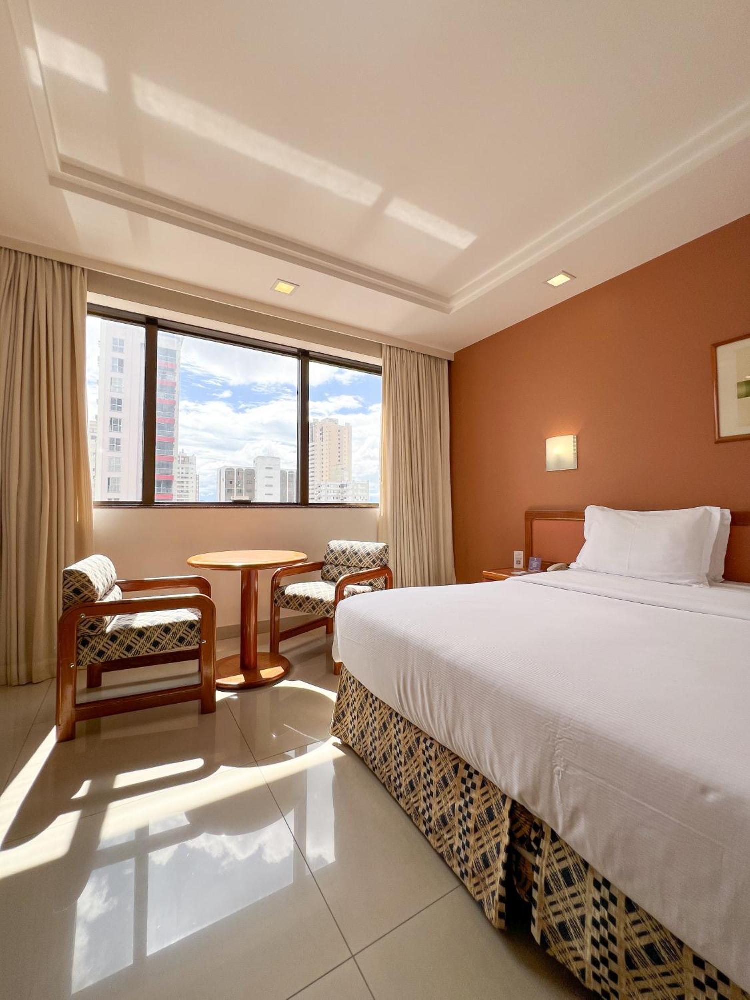 Castro'S Park Hotel Goiânia Esterno foto